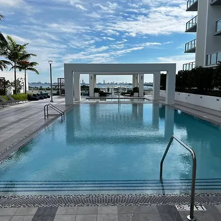 Brand New Top Floor In The Heart Of Miami Exterior photo